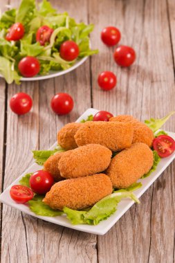 Suppli, İtalyan kızarmış pirinç topları.