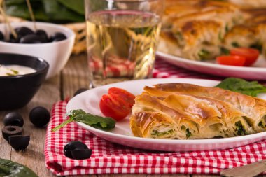 Spanakopita, Yunan ıspanak pasta.