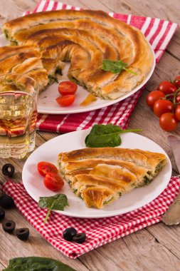 Spanakopita, Yunan ıspanak pasta.