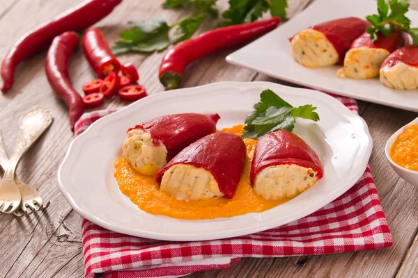 Pimientos Rellenos Piquillo Con Bacalao —  Fotos de Stock