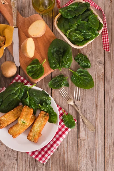 Croquetas Patata Con Espinacas Mozzarella —  Fotos de Stock