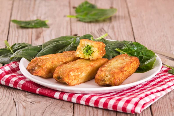 Croquetes Batata Com Espinafre Mussarela — Fotografia de Stock