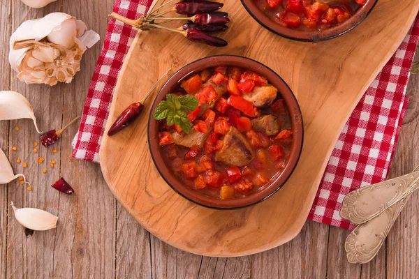 Mariniertes Schweinelende Tomatensauce — Stockfoto