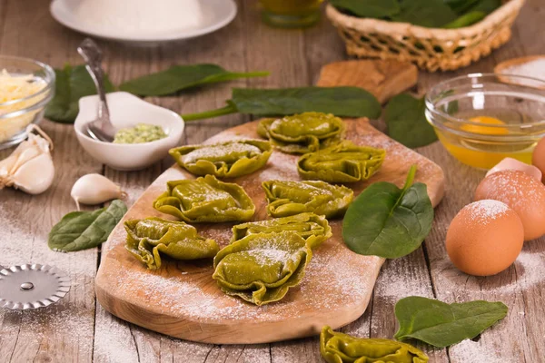 Raviolis Espinacas Con Relleno Queso Ricotta — Foto de Stock