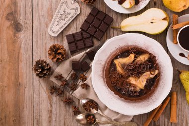 Armut ve çikolata tart.