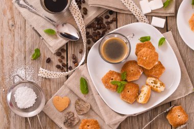 Muhallebi krem ile Puff hamur işleri.