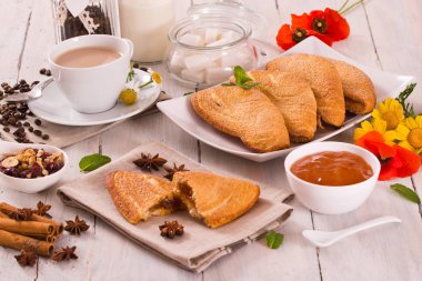 Floransa tatlı puf böreği.