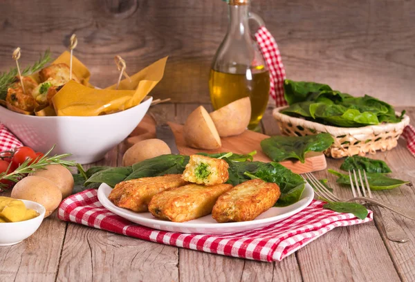 Croquetes Batata Com Espinafre Mussarela — Fotografia de Stock