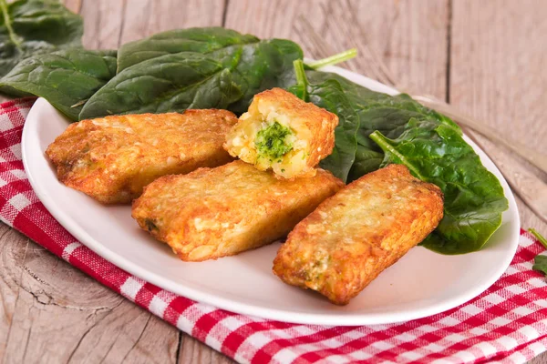 Croquetes Batata Com Espinafre Mussarela — Fotografia de Stock