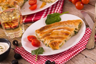 Spanakopita, Yunan ıspanak pasta.