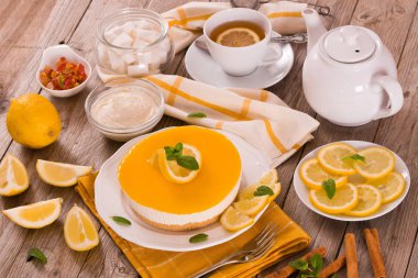 Limon ve mascarpone cheesecake.