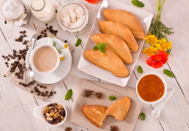 Floransa tatlı puf böreği.