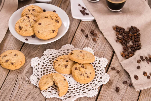 Chocolate Chip Cookies Wooden Table — Stock Photo, Image