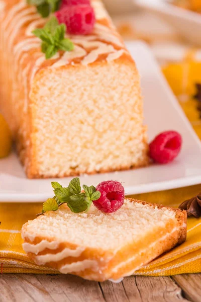Ciasto Cytryny Malinami — Zdjęcie stockowe