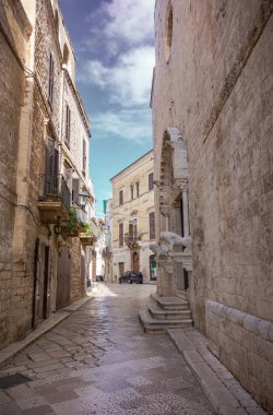 Sokak arası, Rutigliano. Puglia. İtalya.