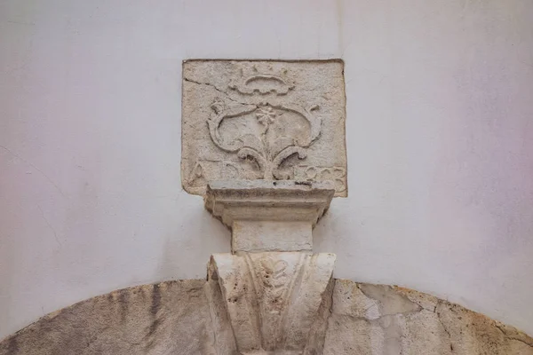 歴史的な宮殿 ルティグリアーノ プーリア州 イタリア — ストック写真