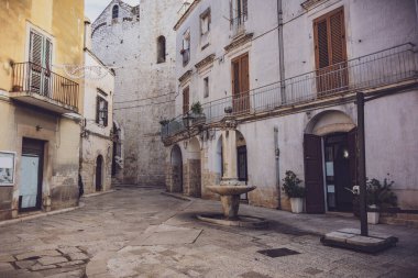 Sokak arası, Rutigliano. Puglia. İtalya.