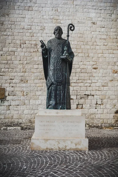 Estatua Santa Nicola Bari Puglia Italia —  Fotos de Stock