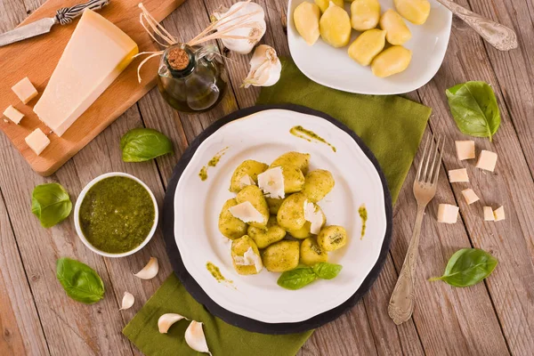 Gnocchi Patata Rellenos Con Salsa Pesto — Foto de Stock