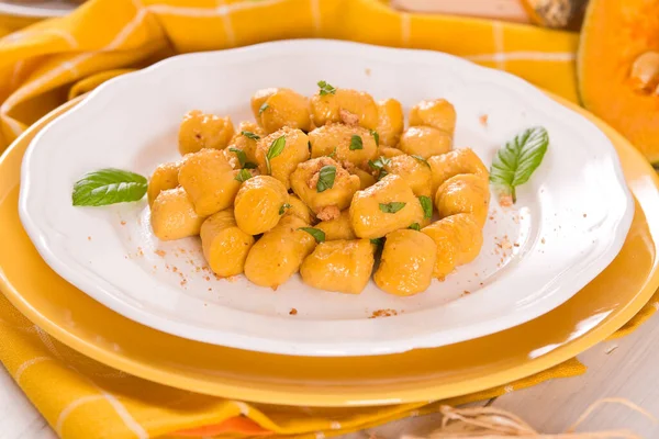 Gnocchi Zucca Con Biscotti Amaretti Grattugiati — Foto Stock