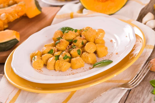 Gnocchi Zucca Con Amaretti Grattugiati — Foto Stock