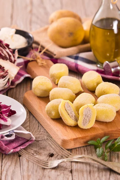 Potato Gnocchi Stuffed Radicchio Ricotta — Stock Photo, Image