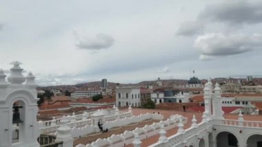 Sucre, Bolivya başkenti manzarası Özeti, 4k video. Beyaz Şehir.