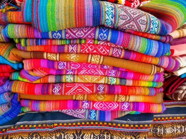 Güney Amerika Hint kumaş dokuma. Renkli el yapımı yerli battaniye. Güney Americ