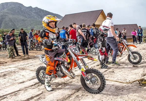 Shymkent Kazachstán Dubna 2018 Dne Volna Lidé Vydali Projížďku Sportovních — Stock fotografie