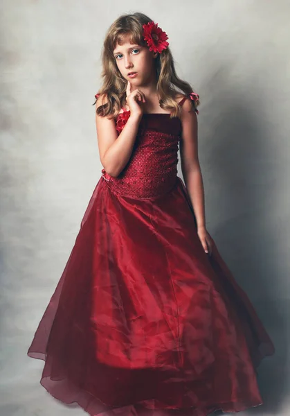 Beautiful Years Girl Red Evening Gown — Stock Photo, Image