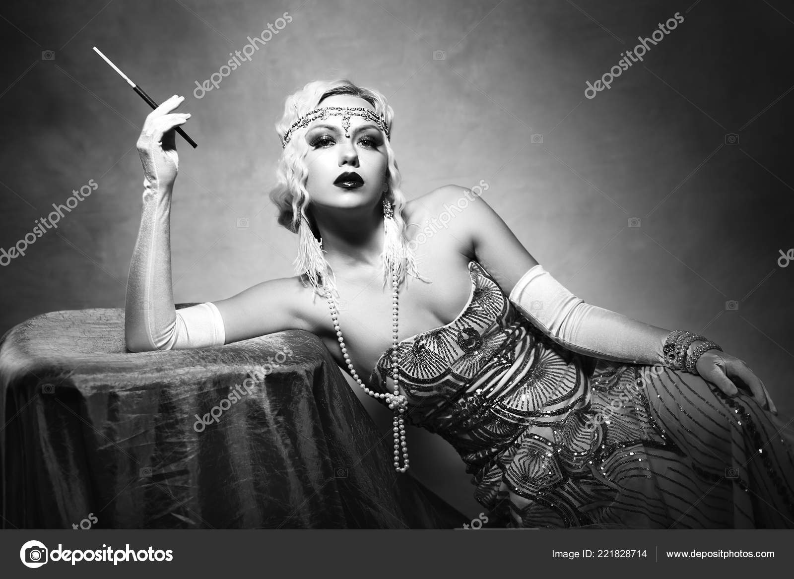 1920s woman Stock Photos, Royalty Free 1920s woman Images | Depositphotos