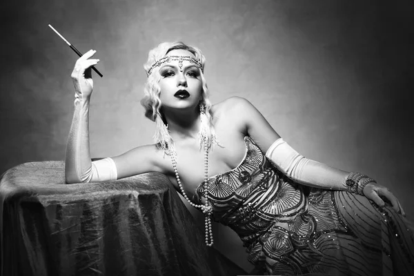 Beautiful Woman Retro Flapper Style Woman Black White Foto Roaring — Stock Photo, Image