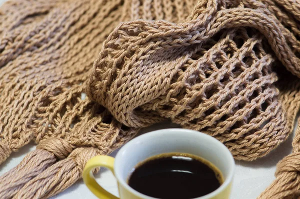 Cup Hot Coffee Day Winter Cold Warm Scarf Mittens Brown — Stock Photo, Image