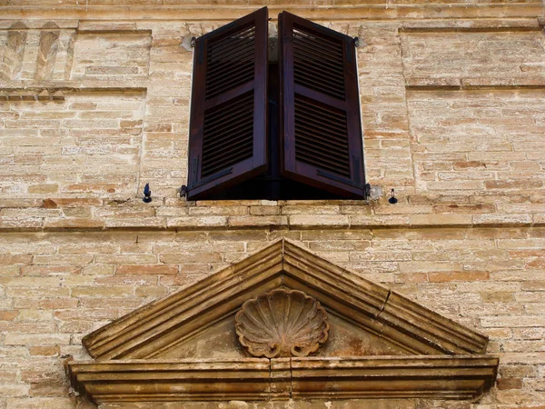 Detalles Arquitectura Edificios Históricos Italia Paredes Piedra Máscara Piedra — Foto de Stock