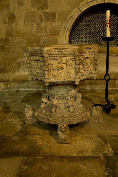 2018年6月11日 葡萄牙 科英布拉 旧的科英布拉大教堂的内部 Velha 科英布拉 老洗礼 — 图库照片