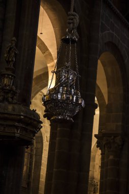 Santiago de Compostela, İspanya, 14 Haziran 2018: Santiago de Compostela İspanya katedral büyük tütsü brülör