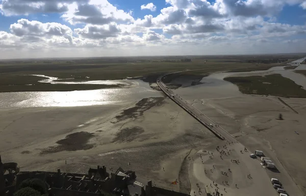 View Road Leading Mont Saint Michel France Low Tide — Stock Photo, Image