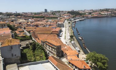 Douro nehri ve Porto Skyline 'ın panoraması. Porto, Portekiz
