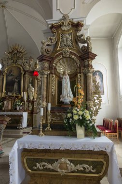 Kamien Slaski, Polonya, 28 Ağustos 2018: Opole Polonya yakınındaki Kamien Slaski kilisede St. Jack'in içinin