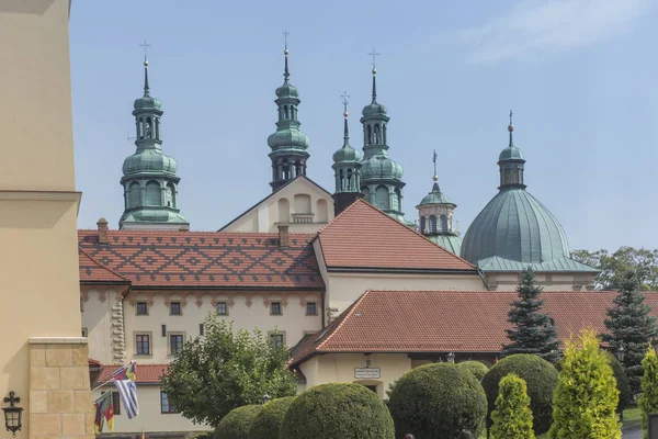卡尔瓦里亚泽布日多夫斯卡卡尔瓦里亚泽布日多夫斯卡修道院和联合国教科文组织世界遗产遗址在克拉科夫附近的小波兰 — 图库照片
