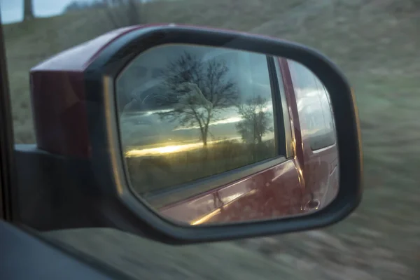 Höst Solnedgång Backspegeln Bilen Stockbild