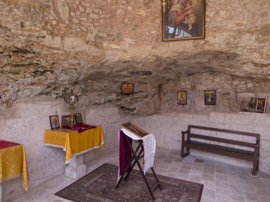 Burçin, Palestine - 11 Temmuz 2015: burçin Arap toprakları Filistin, çok eski bir Hıristiyan kilisenin iç bir parçası. Geleneksel yer 10 cüzamlılar şifa Bibii açıklanan