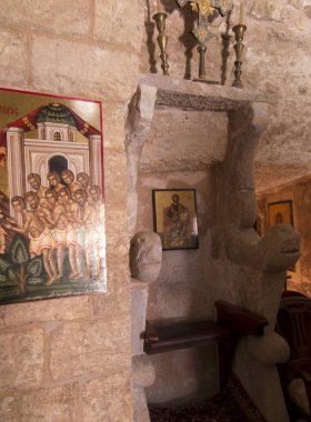 Burçin, Palestine - 11 Temmuz 2015: burçin Arap toprakları Filistin, çok eski bir Hıristiyan kilisenin iç bir parçası. Geleneksel yer 10 cüzamlılar şifa Bibii açıklanan