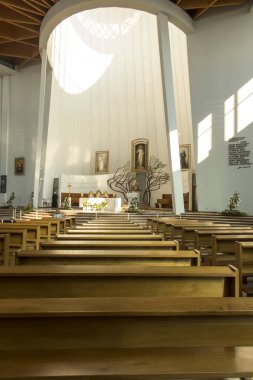 Krakow, Polonya, 15 Ağustos 2018: İç Lagiewniki İlahi rahmet iyi bilinen kutsal. Dünyanın dört bir yanından hacılar milyonlarca her yıl ziyaret.