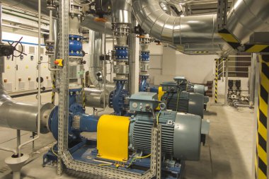 su sisteminde motorları ile çeşitli pompalar