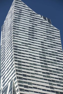 Varşova'nın merkezinde modern binalar