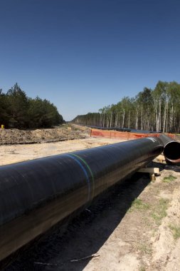 L sıvılaştırılmış doğal gaz boru hattı inşaatı