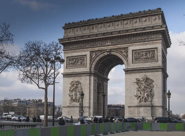 Oblouk de Triomphe v hlavním městě Francie Paříž — Stock fotografie