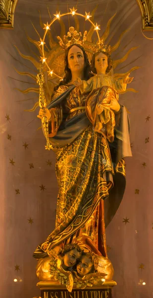 Torino, Olaszország 27 június 2019: a Mária szentély belseje. H — Stock Fotó
