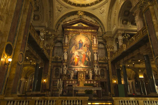 Turin, Italie, 27 juin 2019 : Intérieur de l'Eglise Salésienne de O — Photo
